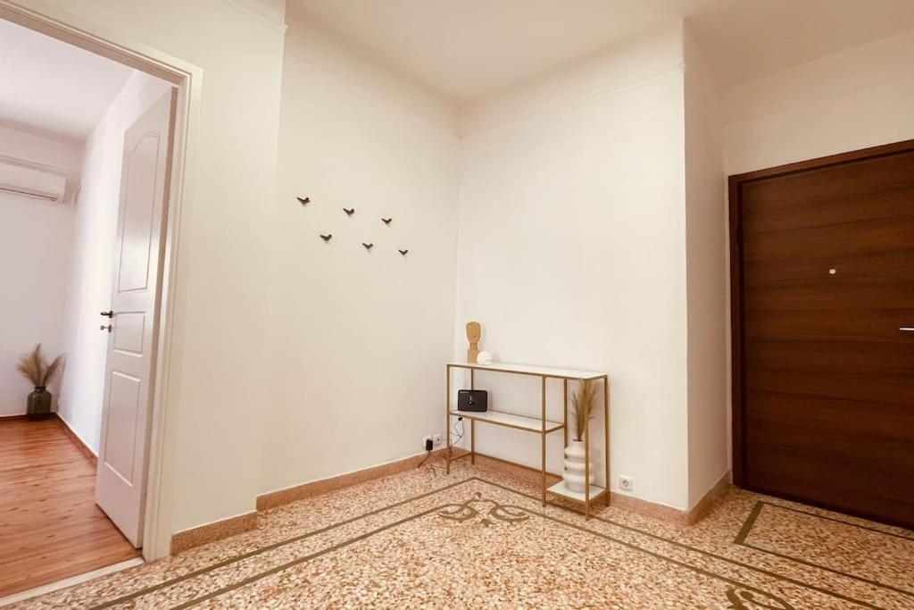 Daisy Apartment 15 Min To Acropolis Atena Exterior foto