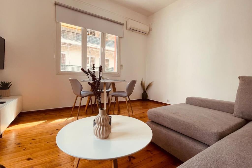 Daisy Apartment 15 Min To Acropolis Atena Exterior foto